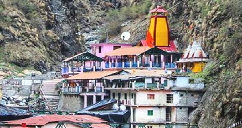 उत्तराखंड चारधाम : यमुनोत्री के कपाट खुले, पहली पूजा पीएम मोदी के नाम से उत्तराखंड चारधाम : यमुनोत्री के कपाट खुले, पहली पूजा पीएम मोदी के नाम से